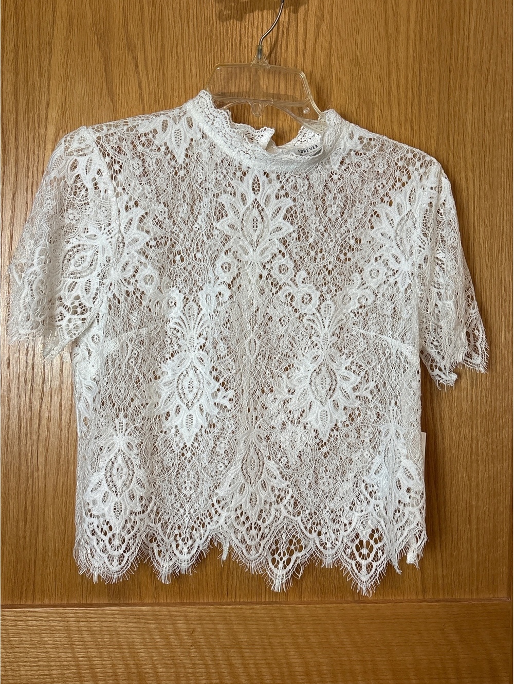 Forever 21 White Lace Short Sleeve Top Size Small
